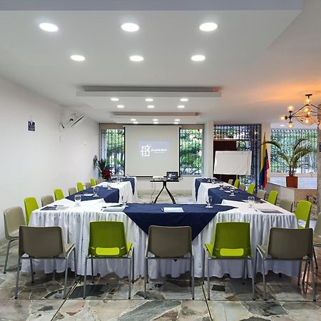 Hotel Casa Santa Monica Norte كالي المظهر الخارجي الصورة