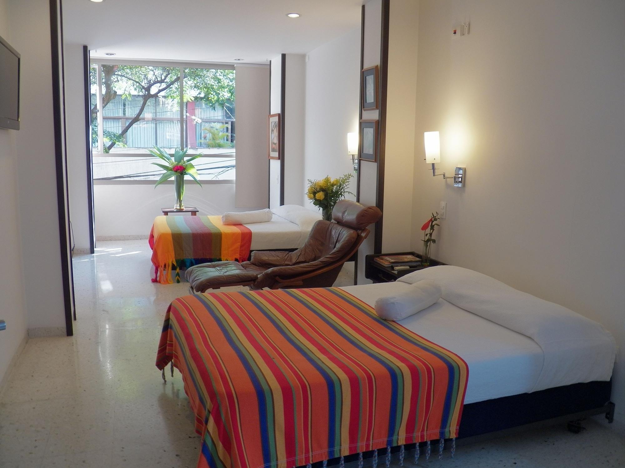 Hotel Casa Santa Monica Norte كالي المظهر الخارجي الصورة