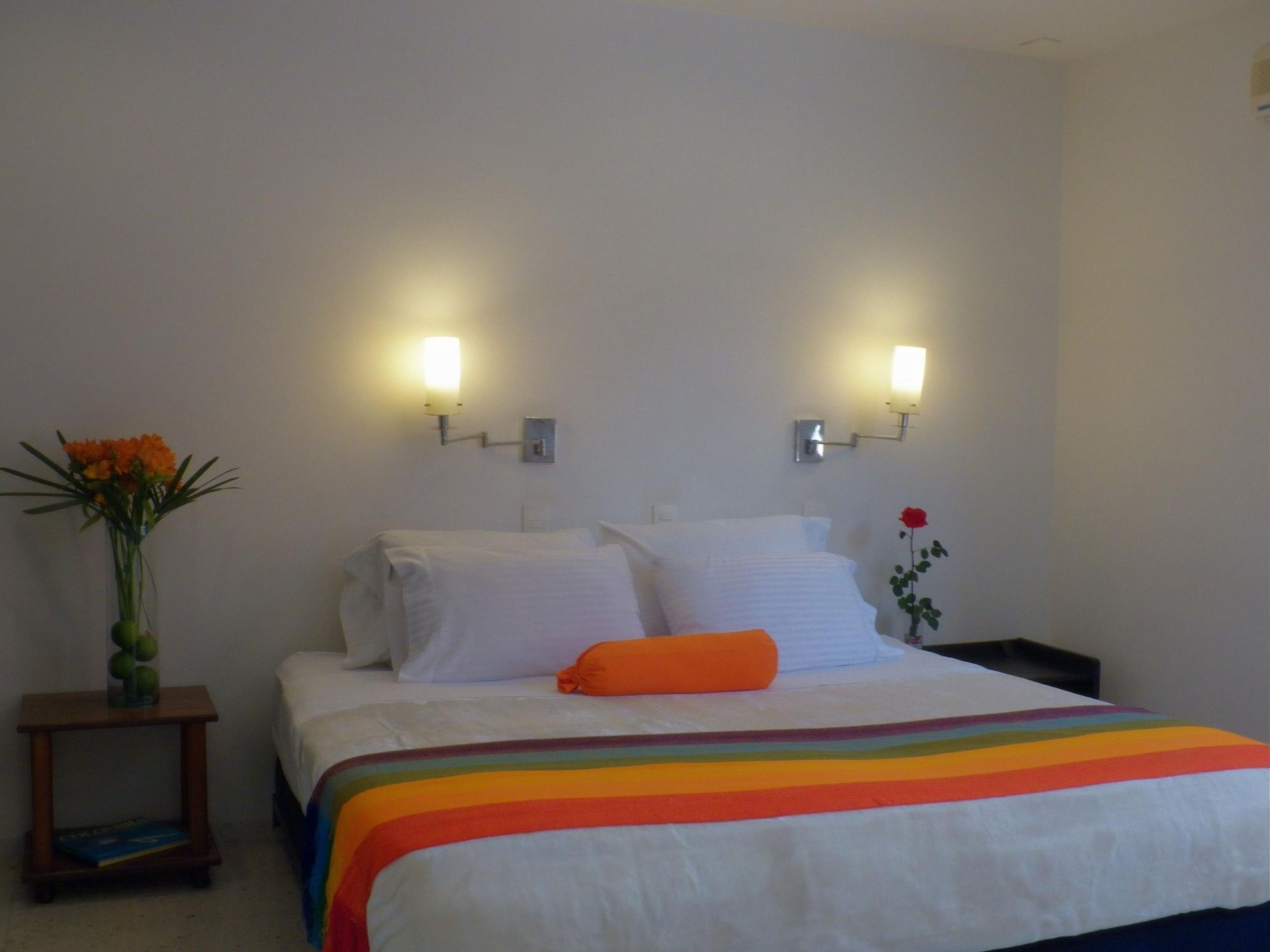 Hotel Casa Santa Monica Norte كالي المظهر الخارجي الصورة