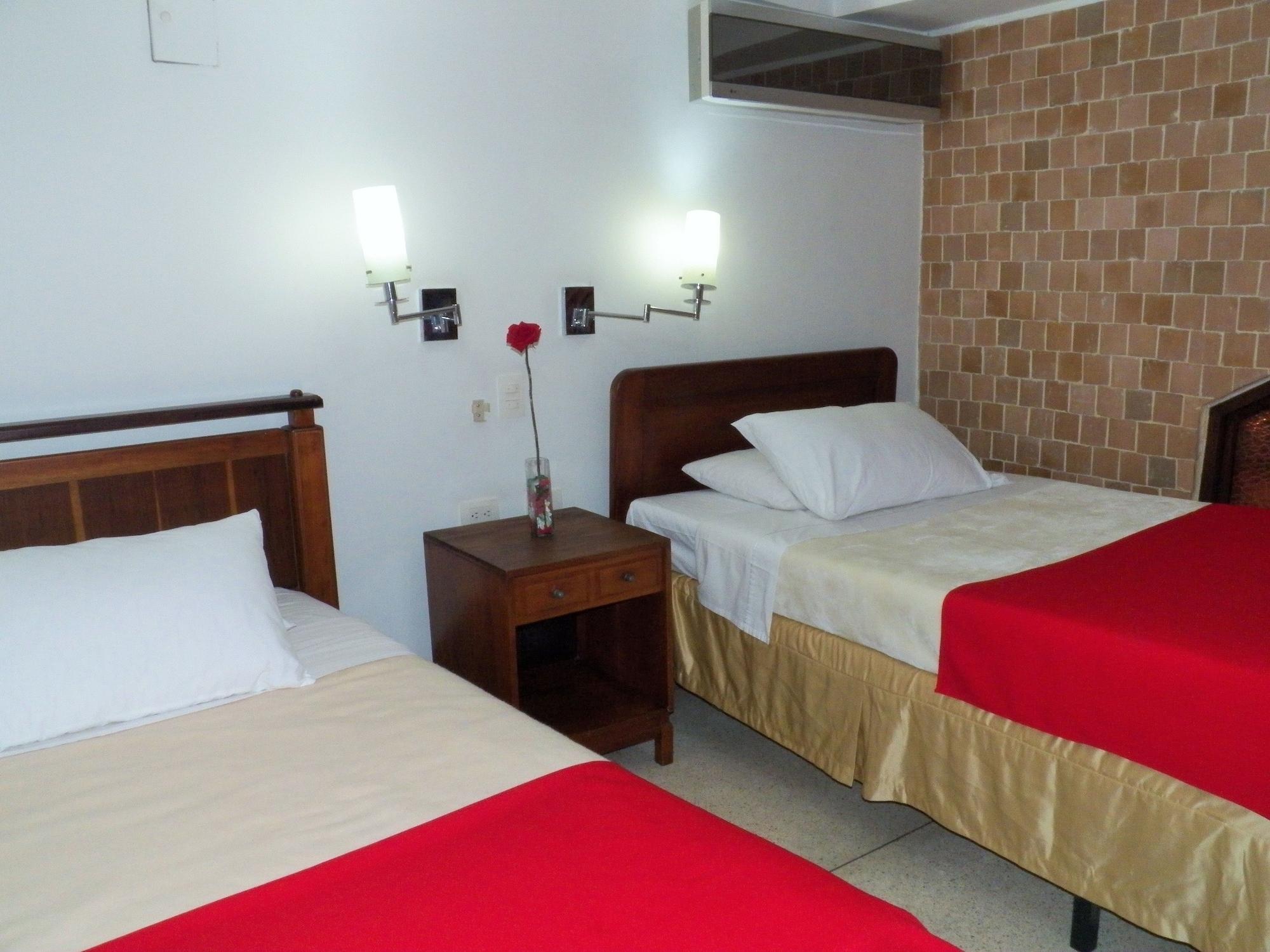 Hotel Casa Santa Monica Norte كالي المظهر الخارجي الصورة
