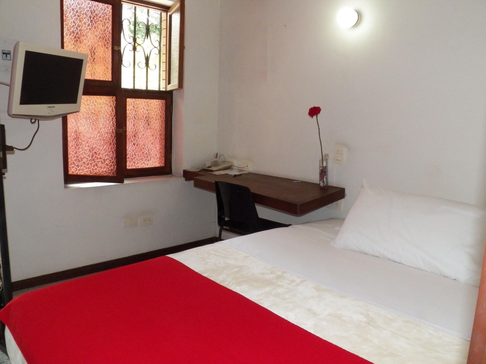 Hotel Casa Santa Monica Norte كالي المظهر الخارجي الصورة