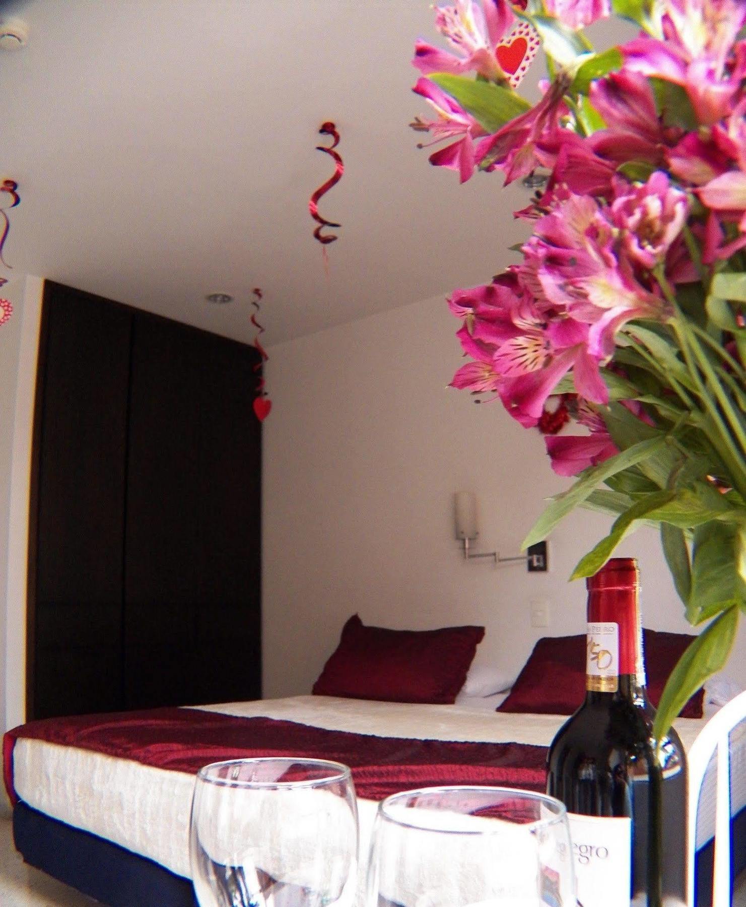 Hotel Casa Santa Monica Norte كالي المظهر الخارجي الصورة
